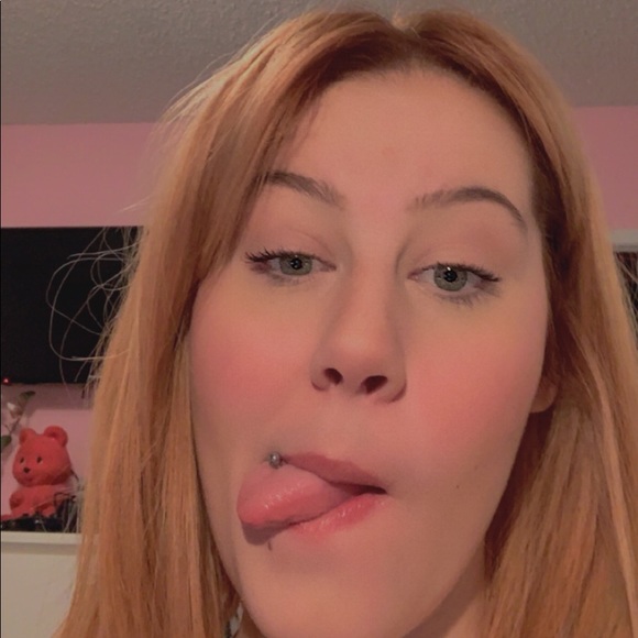 Meet your Posher, Paige - Picture 1 of 1